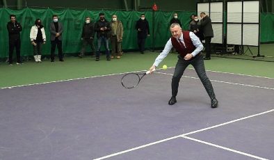 Kocaeli Büyükşehir’den dünya standartlarında tenis merkezi